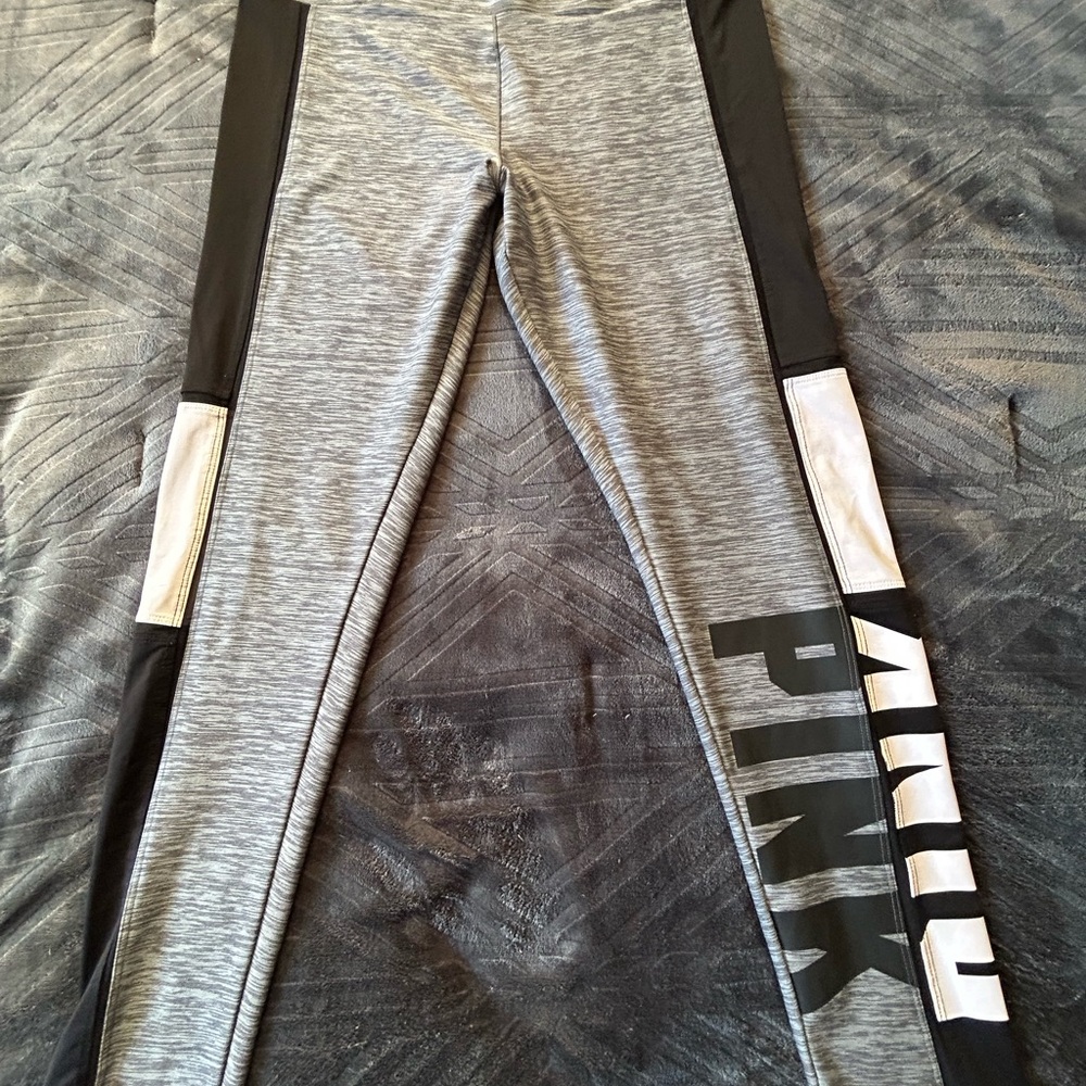 PINK Victoria's Secret Heather Gray and Black Logo Leggings